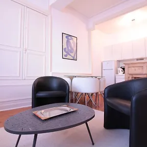  Appartement Sur Le Port De France