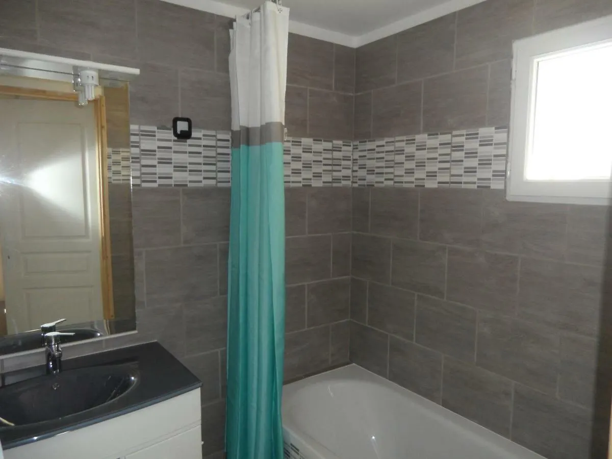 Mas Vincent Apartment La Fare-les-Oliviers 0*,  France